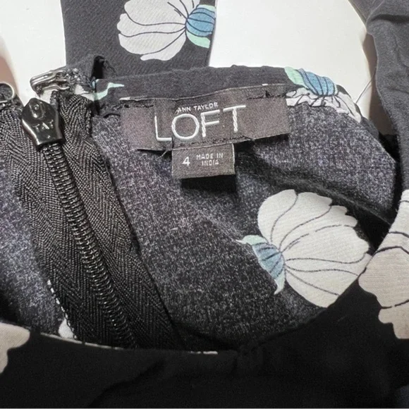 LOFT Lotus Floral Blue Jumpsuit Ruffle Sleeves Wide Leg Pockets Blogger Fav 4 - Picture 12 of 13